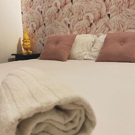 Royalroom2.0-Relaxing Spa & Luxury Apartments Лидо-ди-Остия Экстерьер фото